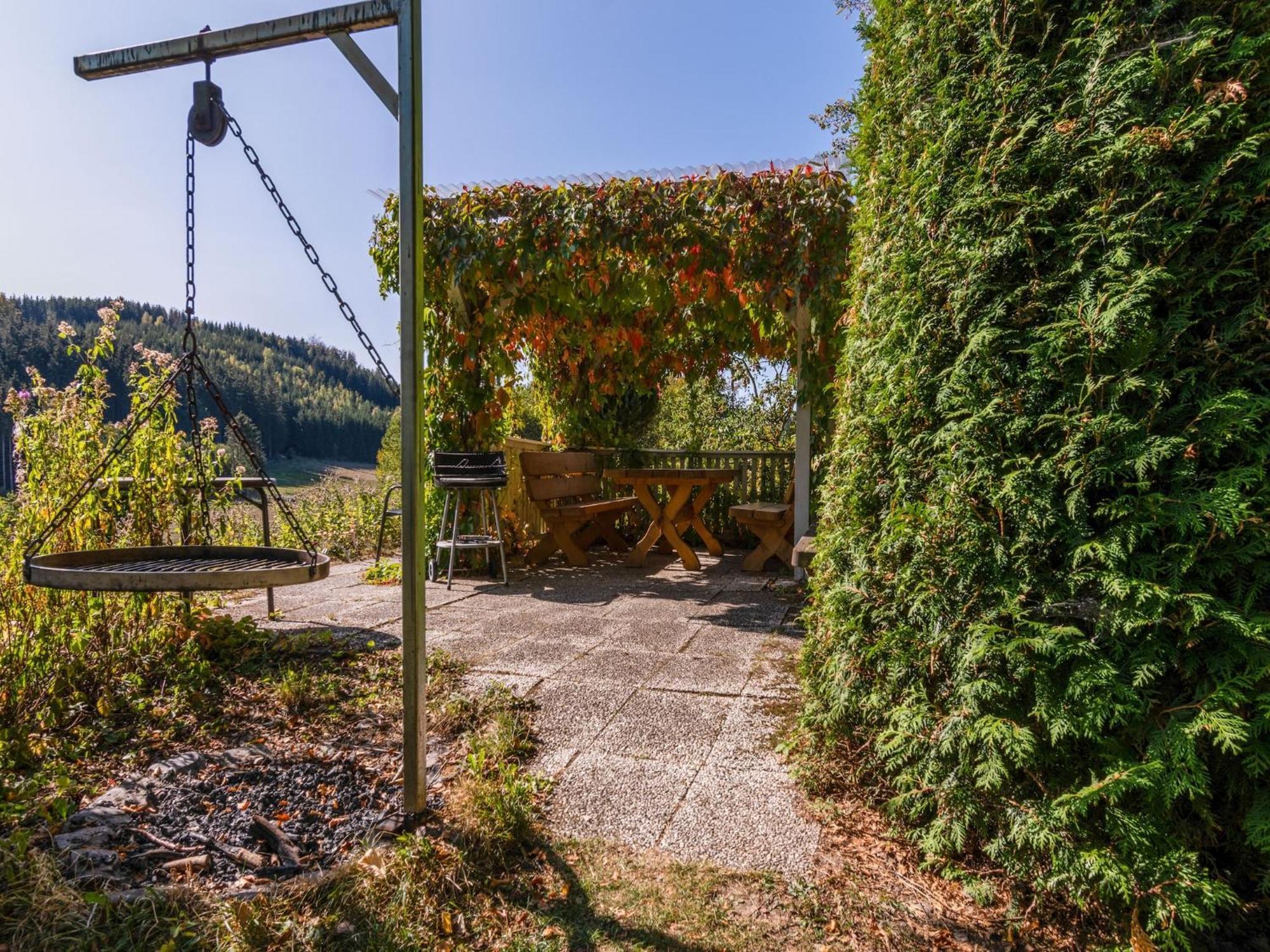 Cosy Apartment In Menkhausen Near The Ski Area Schmallenberg Exteriör bild